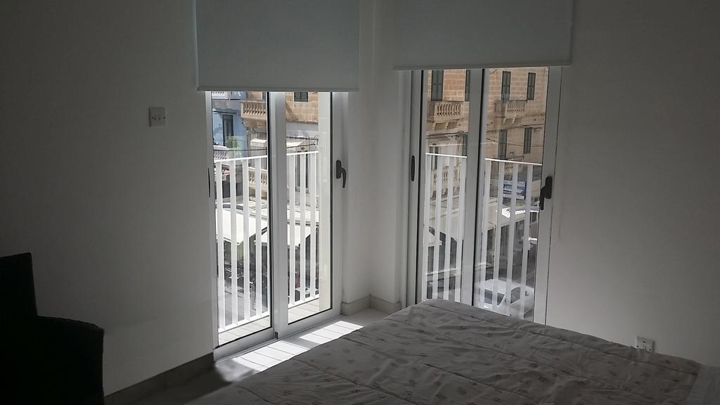 Paceville Montecarlo Apartments Saint Julian's Phòng bức ảnh