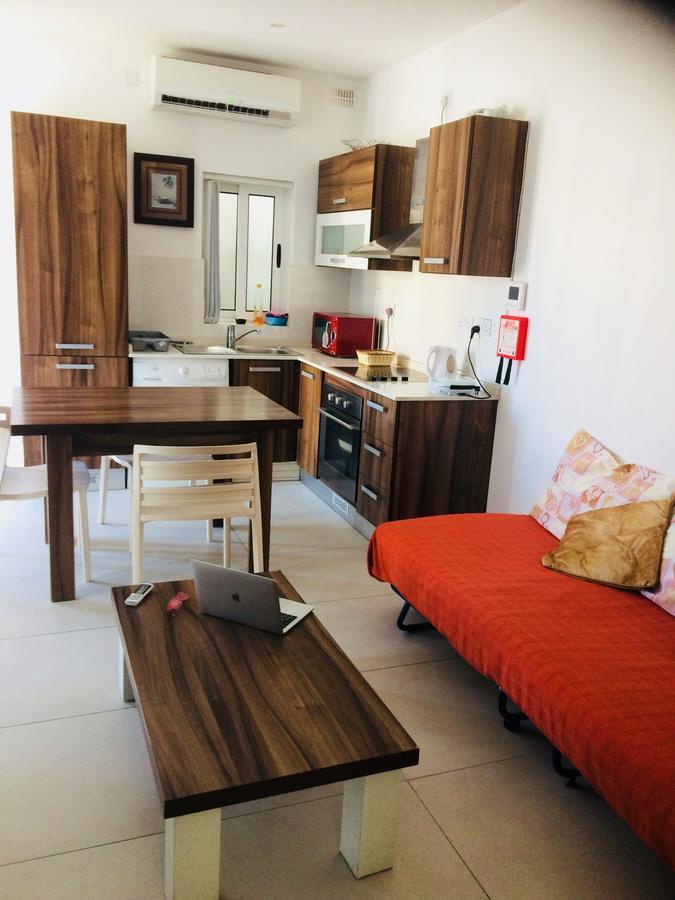 Paceville Montecarlo Apartments Saint Julian's Ngoại thất bức ảnh