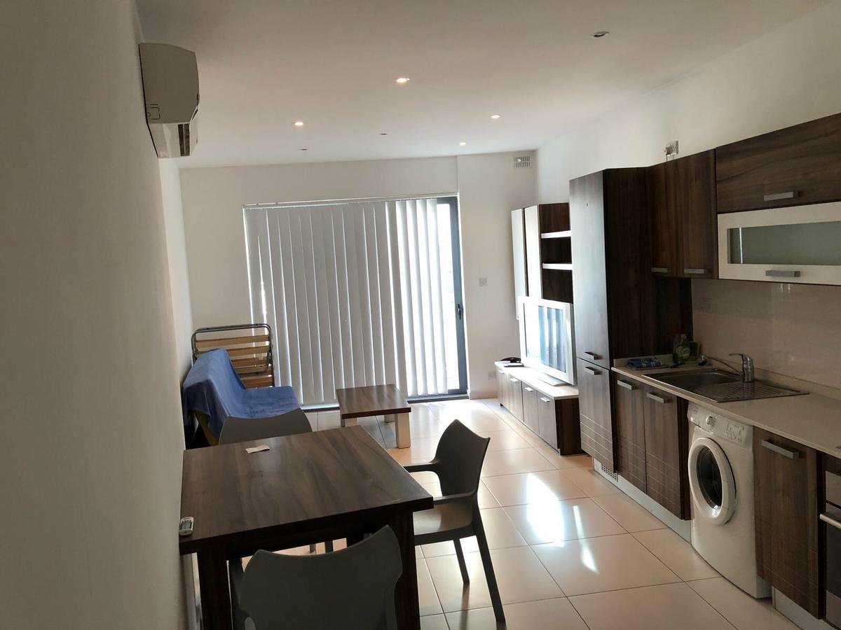Paceville Montecarlo Apartments Saint Julian's Ngoại thất bức ảnh