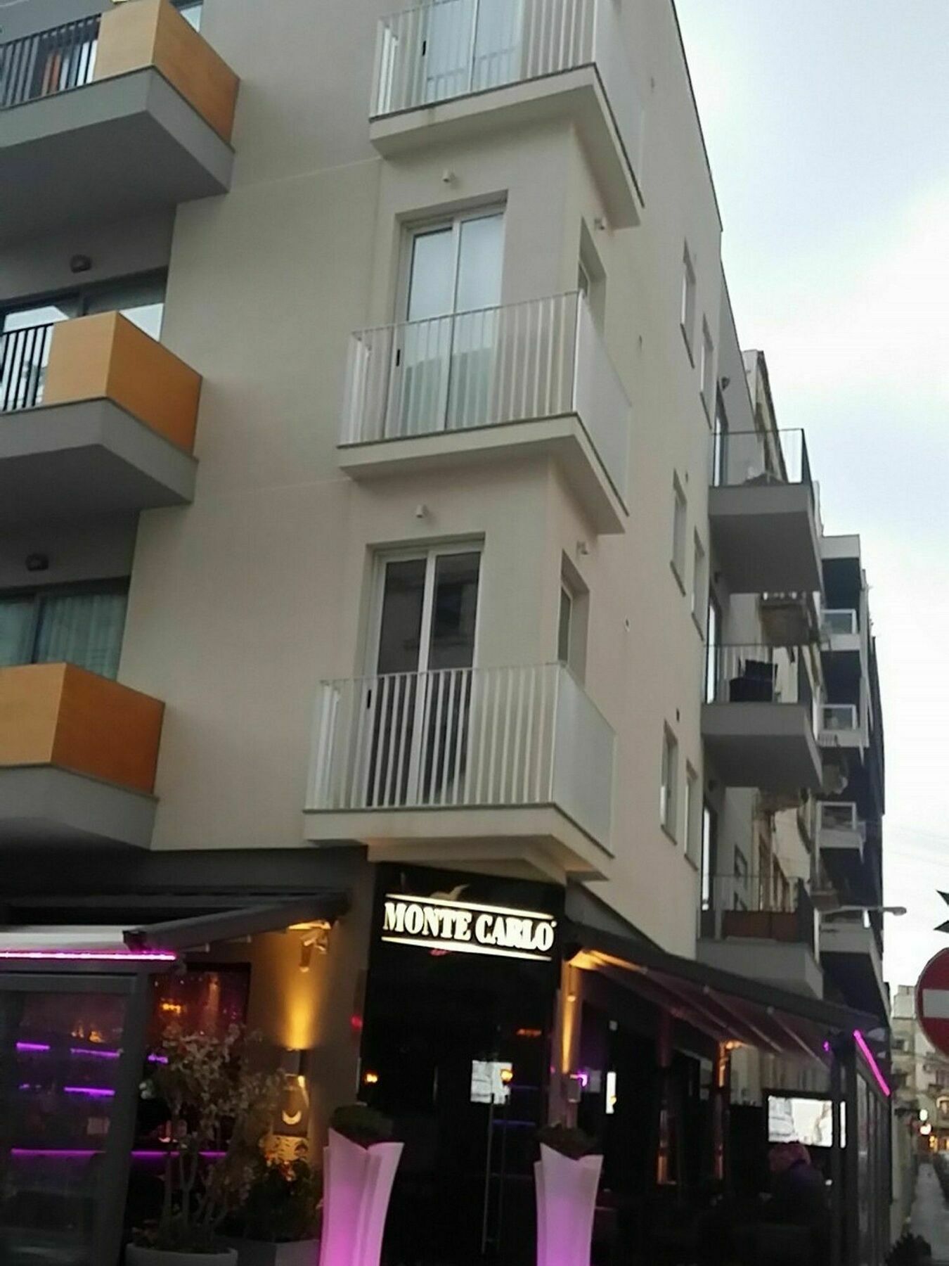 Paceville Montecarlo Apartments Saint Julian's Ngoại thất bức ảnh